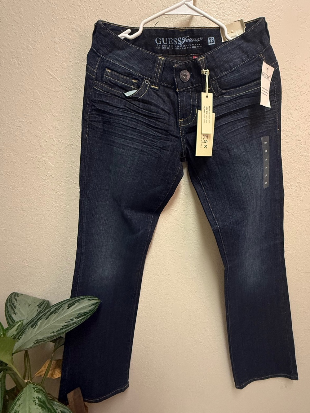 GUESS Jeans Dark Wash Bootcut/Slim Jeans Size 28 NWT